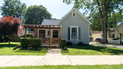 390 N Wayne St, Martinsville, IN 46151