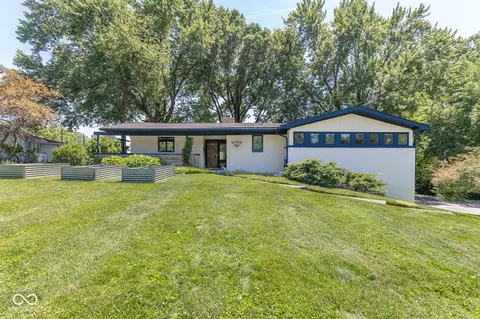 3735 Cheviot Pl, Indianapolis, IN 46205
