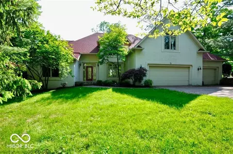 12617 Shorevista Dr, Indianapolis, IN 46236