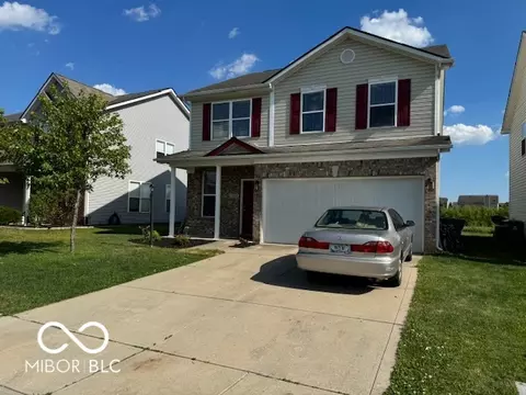 12595 Old Pond Rd, Noblesville, IN 46060