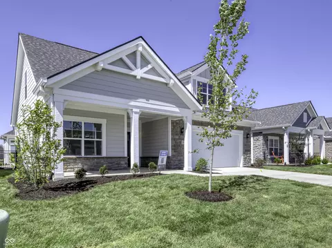 2600 Collins Dr, Westfield, IN 46074