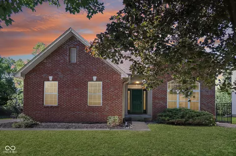 5279 Ivy Hill Dr, Carmel, IN 46033