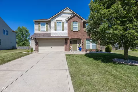 2432 Mcgregor Dr, Avon, IN 46123