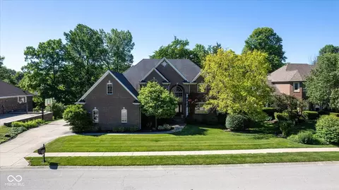 12029 Admirals Pointe Dr, Indianapolis, IN 46236