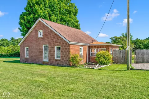 9433 W Us Highway 50, Medora, IN 47260