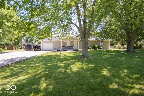 4671 W 100 N, Shelbyville, IN 46176
