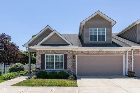 3307 Jackson Reed St, Greenwood, IN 46143