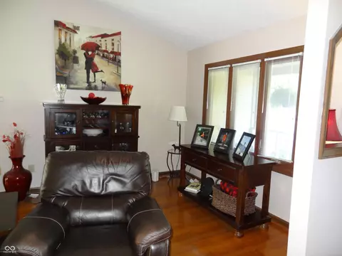 608 Summit Dr, Plainfield, IN 46168 photo 4