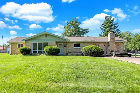 30 Victor Dr, Mooresville, IN 46158