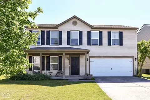 5615 N Burlington Dr, Mccordsville, IN 46055