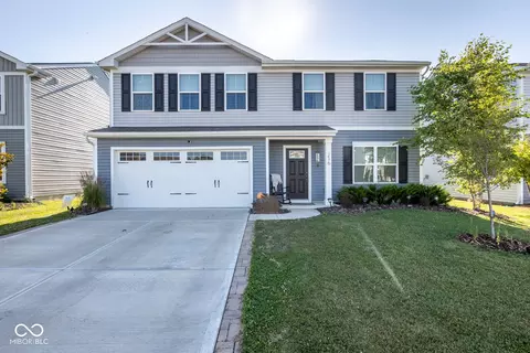 216 Traditions Pass, Greenwood, IN 46143