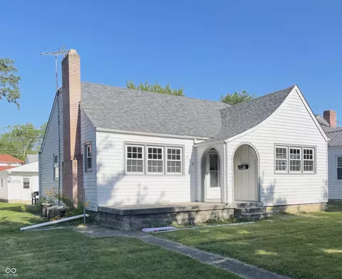 725 N Main St, Rushville, IN 46173