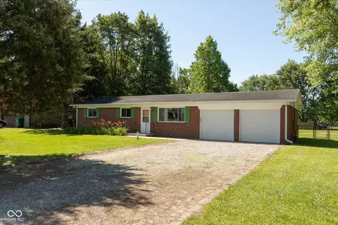 7813 E 200 N, Avon, IN 46123