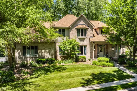 6304 N Dawson Lake Dr, Indianapolis, IN 46220