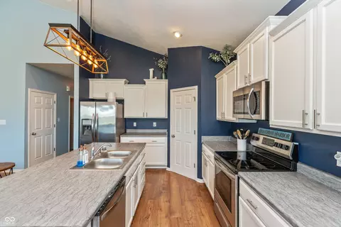 6672 Mayapple Dr, Pendleton, IN 46064 photo 4