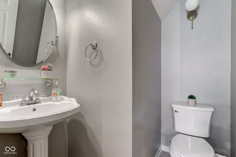 8263 S Firefly Dr, Pendleton, IN 46064 photo 14
