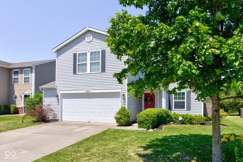 8263 S Firefly Dr, Pendleton, IN 46064 photo 3