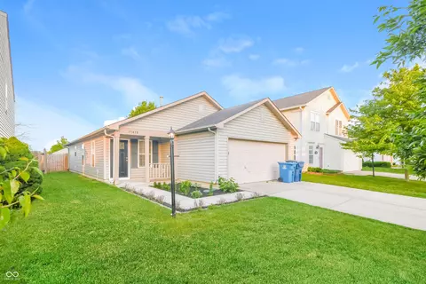 15418 Ten Point Dr, Noblesville, IN 46060