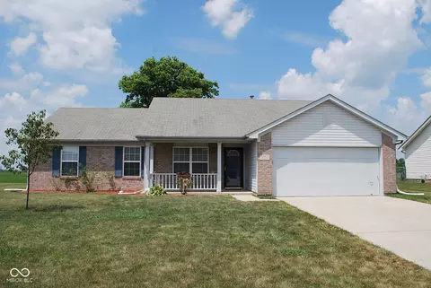 1142 Bumblebee Way, Greenfield, IN 46140