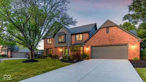 8095 Bowline Dr, Indianapolis, IN 46236
