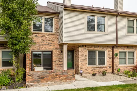 9534 Maple Way, Indianapolis, IN 46268