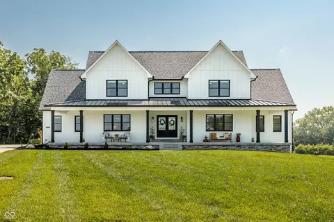 2022 Knightsbridge Rd, Danville, IN 46122