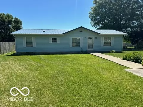 450 Stardust Way, Cloverdale, IN 46120