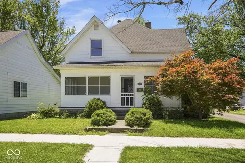 223 E 8th St, Rushville, IN 46173