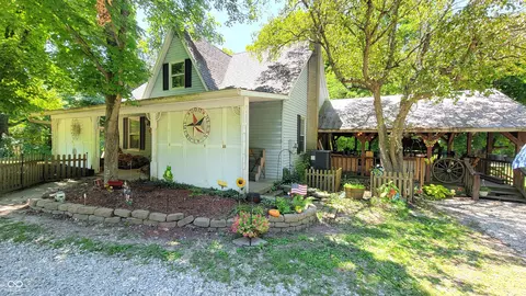 8075 State Road 62, Dillsboro, IN 47018