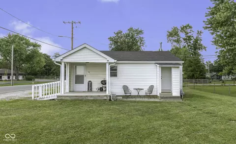 717 Apple St, Greenfield, IN 46140