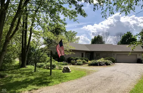 11785 S 240 E, Ladoga, IN 47954