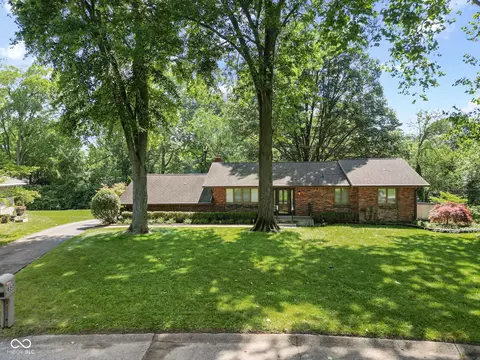 8349 Valley Estates Dr, Indianapolis, IN 46227