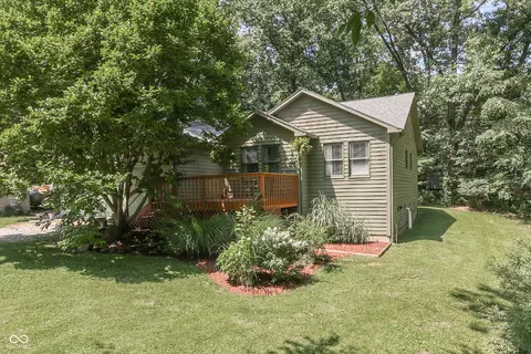 7695 Elk Dr, Nineveh, IN 46164