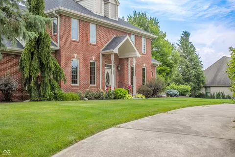 Exterior - 6204 S Fox Chase, Pendleton, IN 46064 photo 3 of 9