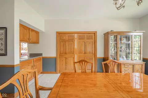 Dining - 6204 S Fox Chase, Pendleton, IN 46064 photo 5 of 6