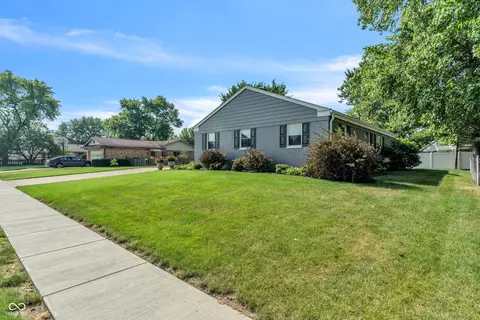 5525 Hickorywood Dr, Indianapolis, IN 46224