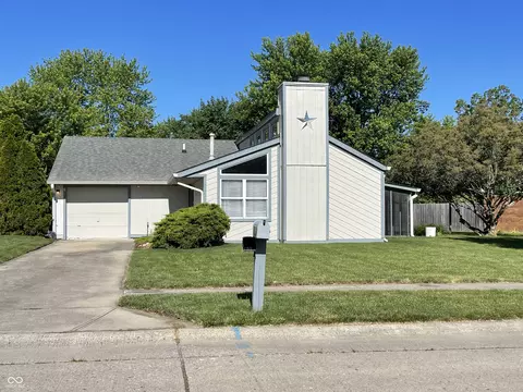 8356 Banyan Ln, Indianapolis, IN 46237
