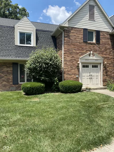 2824 Lake Forest Dr, Indianapolis, IN 46268