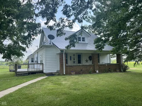 2151 E County Road 150 N, New Castle, IN 47362