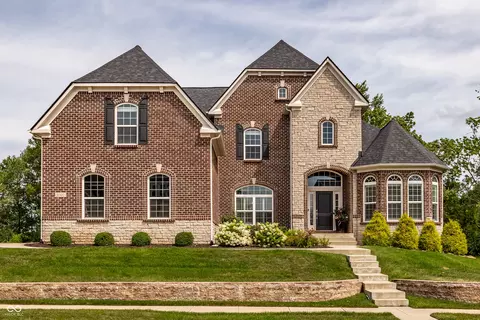 11320 Still Creek Dr, Zionsville, IN 46077