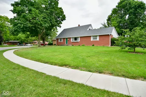 2747 Vinewood Dr, Indianapolis, IN 46224