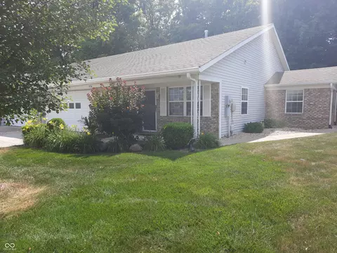 5716 Misty Ridge Dr, Indianapolis, IN 46237