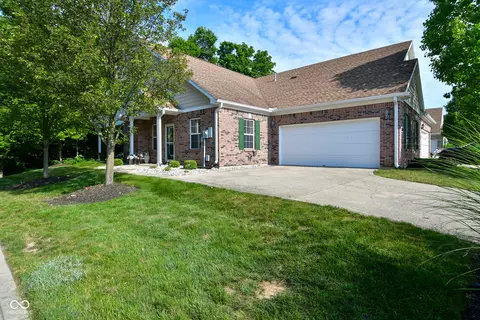 1240 Ganton Dr, Avon, IN 46123
