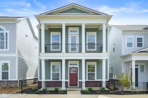 807 Templeton Dr, Carmel, IN 46032
