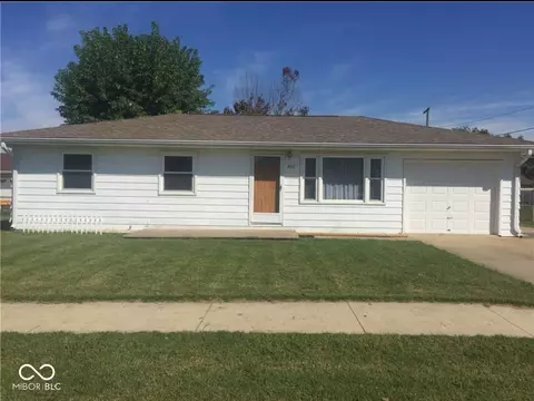 508 High School Dr, Edinburgh, IN 46124