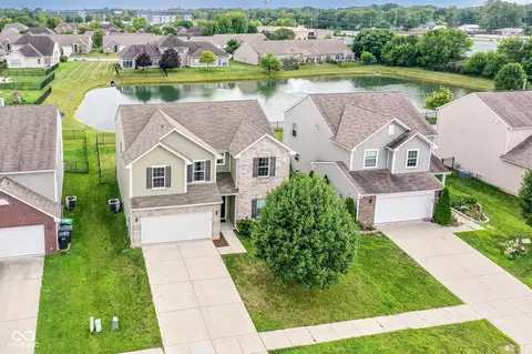 531 Genisis Dr, Whiteland, IN 46184