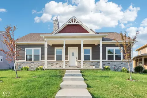 1265 Paul Revere Dr, Mooresville, IN 46158