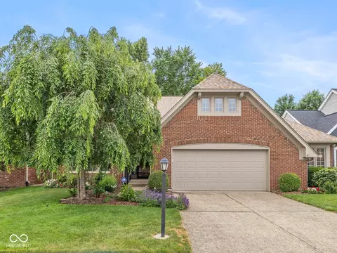 12207 Brompton Rd, Carmel, IN 46033