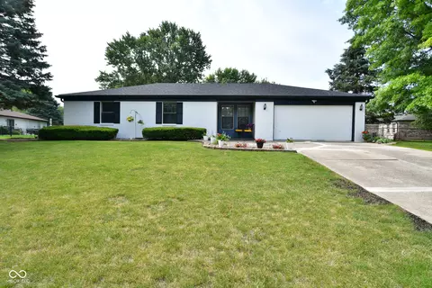 455 Pleasantview Blvd, Greenwood, IN 46142