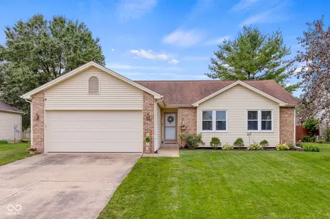 3645 Greenway Ct, Columbus, IN 47203